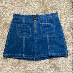 Madewell, Size 30 zip front, 4-pocket denim skirt